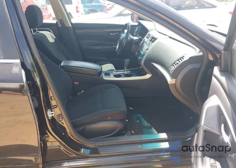 2015 Nissan Altima 2.5 Sv z USA, uszkodzony, nr VIN 1N4AL3AP5FC473222